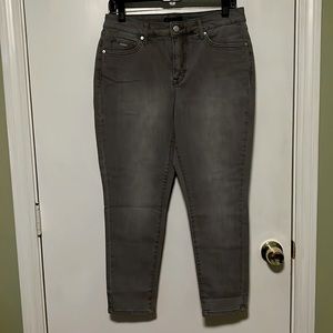Isaac Mizrahi grey jeans, size 10P.